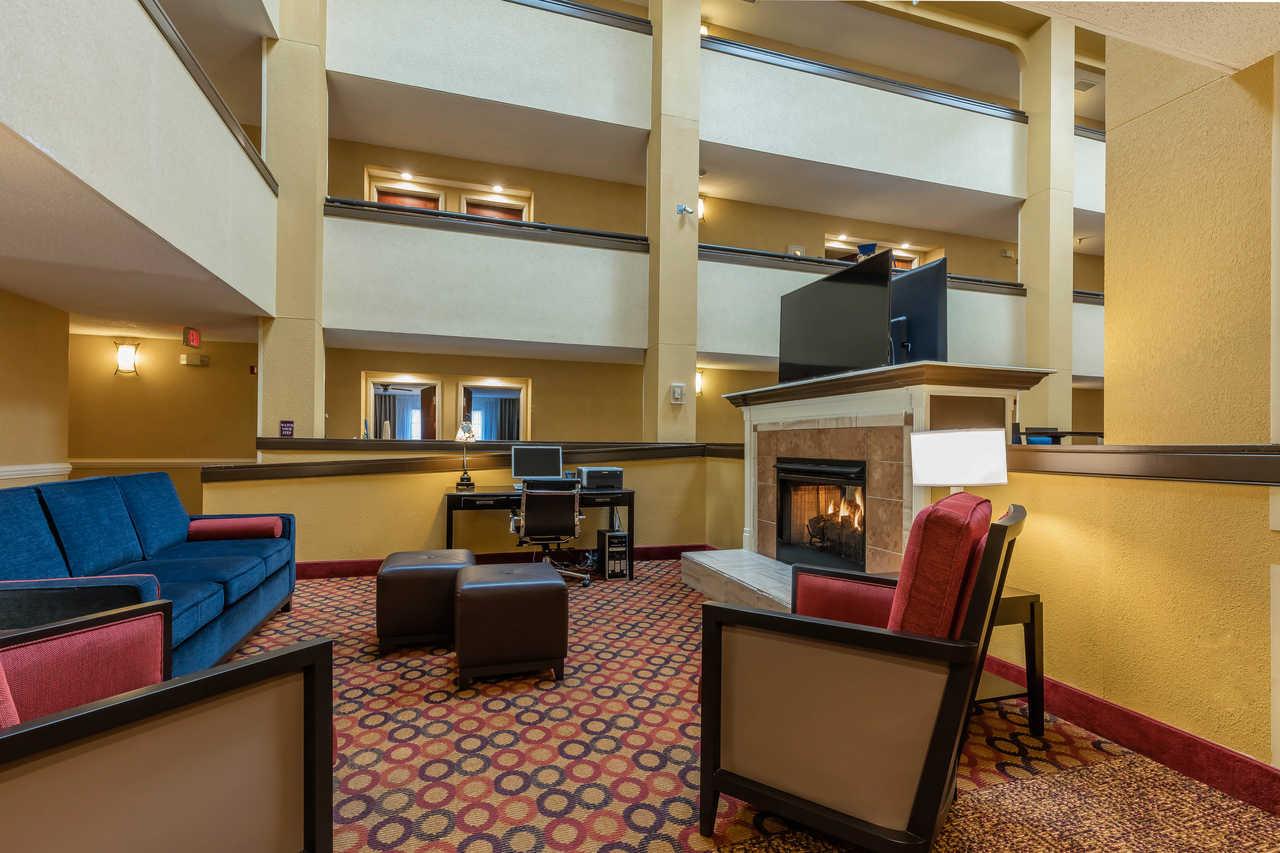 Comfort Suites French Lick Exterior photo